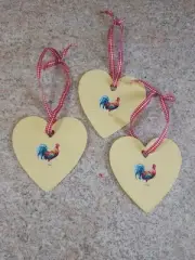 Tags Decorative Set Of 3 Chickens On Wood Heart Jute String