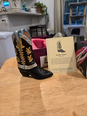 Just the Right Shoe, Mostly Matisse, COA & in box