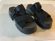 UGGS Womens Ashton Black Suede Leather Lug Slides Sandals Size 8.5