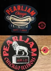 PEARL JAM 2 STICKER 2 PIN SET CHICAGO EVENT BUTTON HOTDOG UNITED CENTER