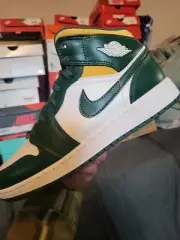 Air Jordan 1 Mid Gs Noble Grab/ Pollen- White 6Y/7.5WMN SHIPS ASAP