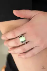 Paparazzi: Princess Problems - Green Ring