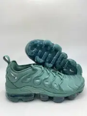 Nike W Air Vapormax Plus Bicoastal Chrome (HF5048 361) Women's Size 7.5