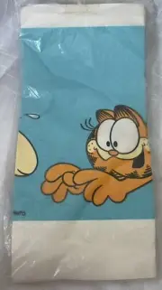 VTG Garfield The Cat And Odie Paper Tablecover Designed Border 54”X 102” Sealed