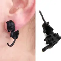 在飛比找蝦皮購物優惠-B698 立體3D貓咪耳環 動物系耳釘 抗過敏 細耳針 黑貓