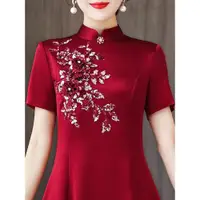 在飛比找ETMall東森購物網優惠-高端品牌媽媽禮服緞面紅色婚宴裝