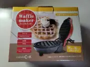 Sarari Cook Mini Waffle Maker Dash Red