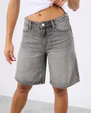 [Wrangler] Wrangler Women's Mid Farrah Shorts in Silver Dollar Grey Size 4 4 Silver Dollar Grey