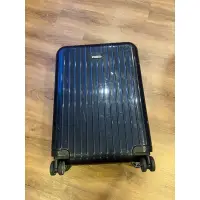 在飛比找蝦皮購物優惠-RIMOWA 登機箱 本賣場不賣假貨 台北面交現貨 二手品 