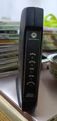 在飛比找Yahoo!奇摩拍賣優惠-Motorola SB5101N CABLE MODEM數據