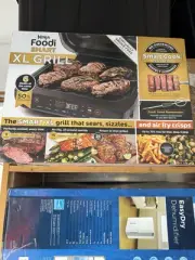 Ninja Foodi FG551 Smart XL 4-in-1 Indoor Grill w/4 Qt Air Fryer, Roast, & Bake