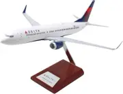 Skymarks Elite SKG41810 Delta Airlines Boeing 737-800 Desk Model 1/100 Airplane