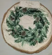 Nicole Miller 4pc Set Placemat Wreath Christmas 15” Fringe Pinecones Cloth