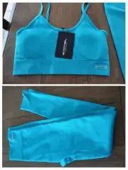 Set Deportivo de mujer. Prettylittlething. S/M. New . Bras M/ Leggins S. Blue.