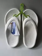 CROCS Womens MELLOW RECOVERY FLIP Flops White W 7 M 5 37-38 Fits US 8 Unisex