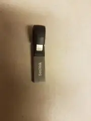 SanDisk 32GB iXPAND USB 3.0 Lightning Flash Drive SDIX30N - 32GB