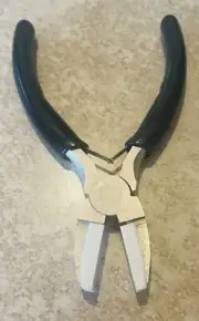 Nylon Jewelry Pliers Jewelry Making Tools for Beading Looping Shaping Wire. NEW