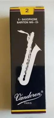NEW VANDOREN TRADITIONAL BARITON SAX REED STRENGTH 2, BOX 5