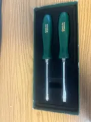 SNAP ON TOOLS -- 75TH ANNIVERSARY SCREWDRIVE SET -- GREEN HANDLES