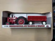 ERTL International 600 Tractor & Wagon Die Cast Metal 1/16 Scale