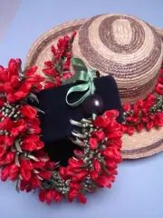 Hawaiian Ribbon Crocus Chocker Lei Hat Band Red