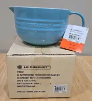 Le Creuset Stoneware Traditional BATTER BOWL 2 Quart w/ Handle Turquoise NIB