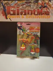 1984 Fleetwood Marvel Secret Wars Action Tops Spiderman & Doc Ock toy NIP Rare