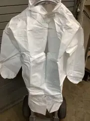 30ct Kleenguard A40 44446 3XL PPW , White , Lab Coats.unisex.