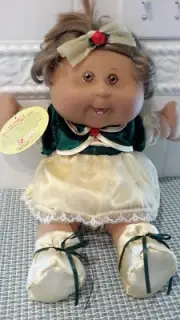 Cabbage Patch Kids 2005 Play Along 15" Doll Girl/Teeth Outfit Shoes Bow NWT