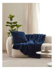 [Dreamaker] Chunky Embossed Fleece Throw Blanket in Midnight Blue
