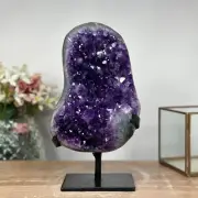 Stunning Amethyst Geode, Shinny and Big Crystals Amethyst. AWS0260
