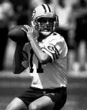 Ty Detmer Green Bay Packers throws a pass 1990s Old Photo