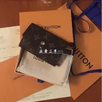 在飛比找Yahoo!奇摩拍賣優惠-安奢LOUIS VUITTON M62630老花六扣鑰匙包