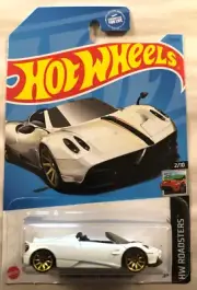 HOT WHEELS 2022 White '17 Pagani Huayra Roadster, HW Roadsters Series Blister Pk