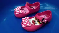 在飛比找Yahoo!奇摩拍賣優惠-愛鞋子 迪士尼米妮童鞋 公主鞋 休閒鞋 台灣製