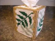 TISSUE BOX COVER - LEAFY GLADE - Plastic Canvas