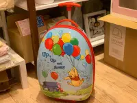 在飛比找Yahoo!奇摩拍賣優惠-Winnie the Pooh小熊維尼好市多購買兒童蛋型行李