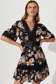 Macca Dress Half Sleeve in Black Ink With Rust Floral 8