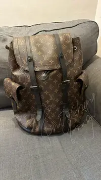 在飛比找Yahoo!奇摩拍賣優惠-Louis Vuitton LV M43735 後背包 保證