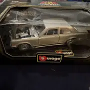 Burago 1980 Rolls-Royce Camargue Coupe 1:22 Scale Diecast Model Car Silver #3001