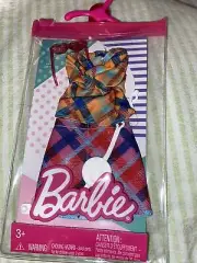 2020 Barbie Fashion Pack Plaid Top & Skirt With Purse & Sunglasses Mattel New