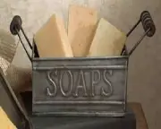 Country Primitive Vintage Metal Soap Holder Basket Bath Box Bin Bucket