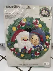 NIP 1997 BUCILLA Felt Applique Christmas Kit 83677 Mr & Mrs Santa 20" Wreath