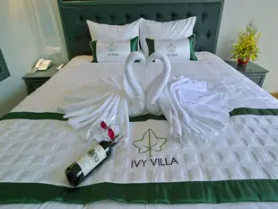 Ivy Villa One Deluxe Room with Double Bed 01