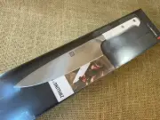 Zwilling J.A. Henckels Pro White Handle 7 inch Chefs Knife - 38531-180, NIB