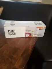 NEW Mini Rechargeable Vacuum Sealer