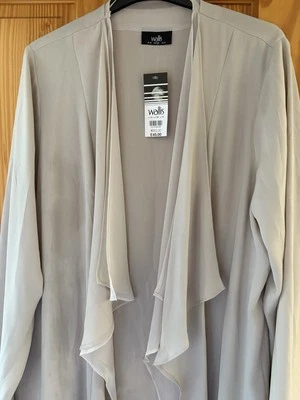 Wallis Beautiful Lightweight Long Jacket With Chiffon waterfall detail size 18