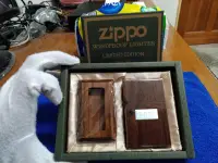 在飛比找Yahoo!奇摩拍賣優惠-1932 replica zippo  桌上型wood ca