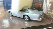 Vitesse Millenium Collection Aston Martin DB5 2 Painted Figures Ltd Edition NEW