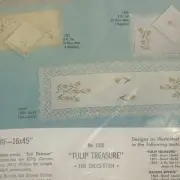 Vtg Embroidery Bucilla Table Runner Dresser Scarf W/ Lace Tulip Treasure 16x45"